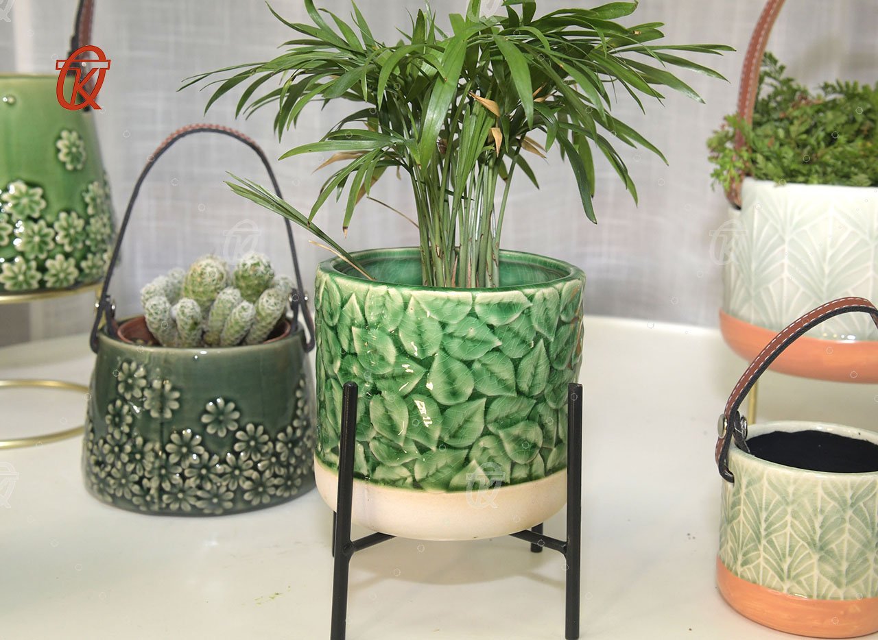 Garden decoration round stoneware flower pot