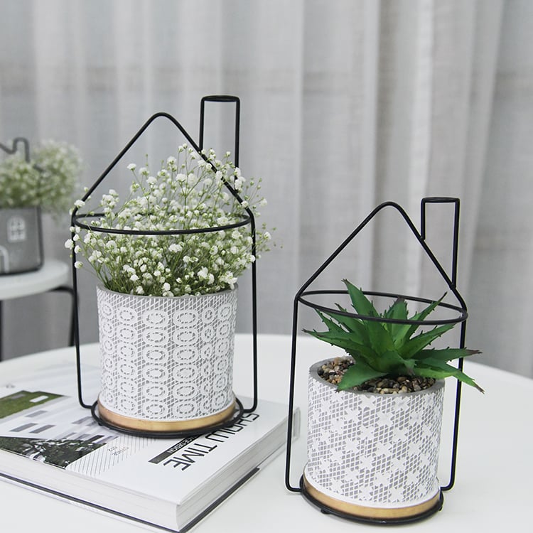 Creative House Shape Metal Frame Decorative Flower Pot