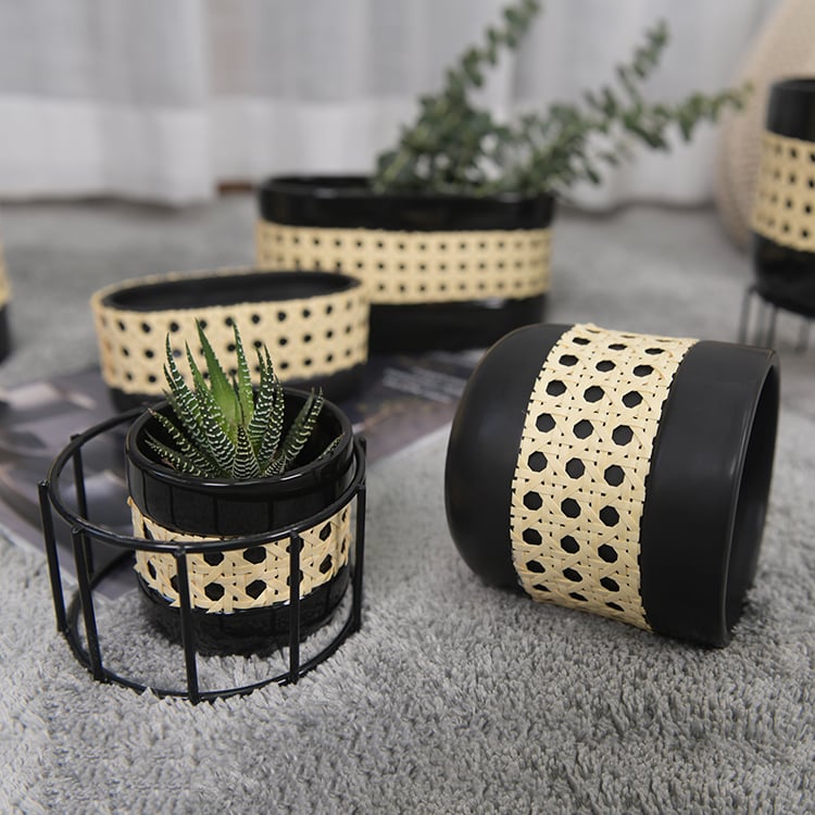 New Design White Round Clay Ceramic Flower Pot Planter Factory