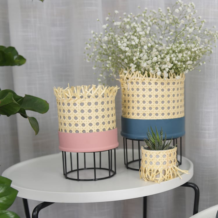Custom Small Cement Concrete Planter Flower Pot With Rattan Design