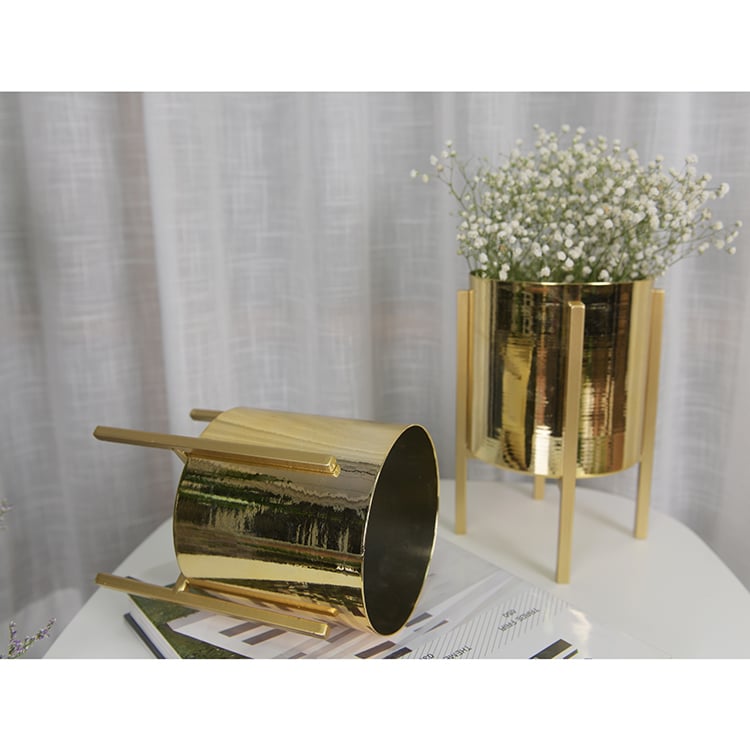 Customizable Size Round Shape Golden Metal Flower Pot With Iron Stand