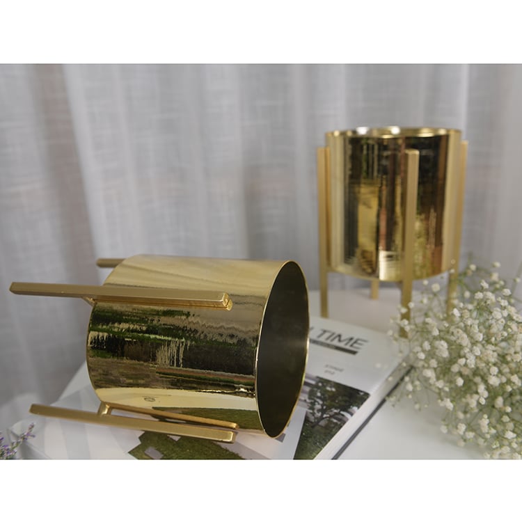 Customizable Size Round Shape Golden Metal Flower Pot With Iron Stand