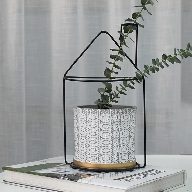 Creative House Shape Metal Frame Decorative Flower Pot