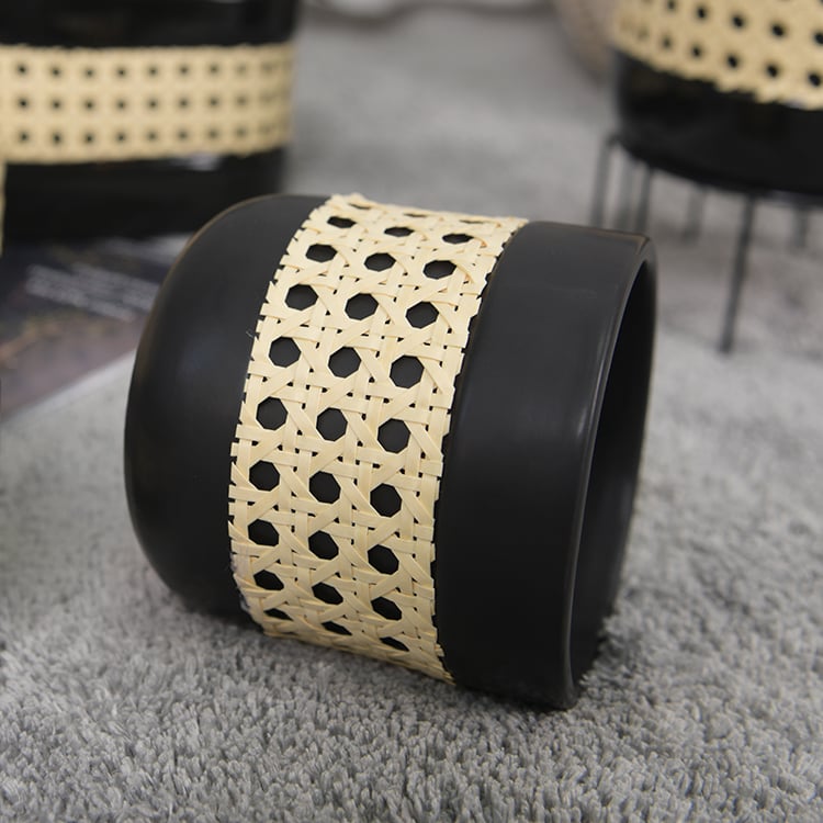 New Design White Round Clay Ceramic Flower Pot Planter Factory